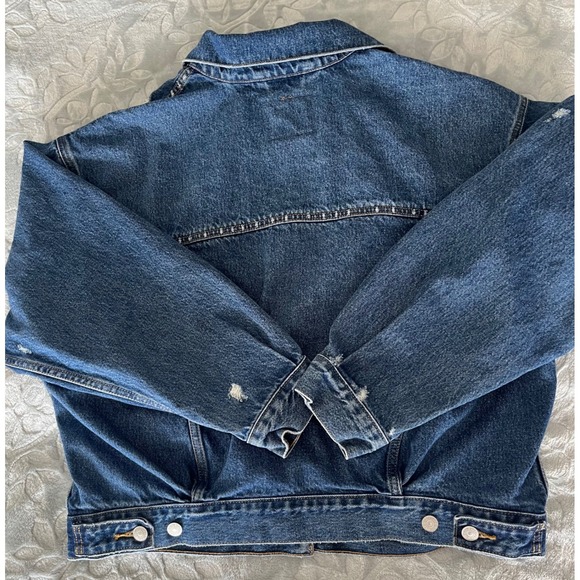 Levi's Premium Distressed Denim Trucker Jacket Women's M Medium Jean Coat - Picture 11 of 11